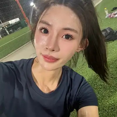 曾静